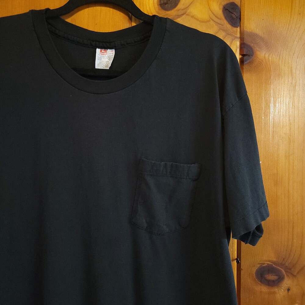 Vintage 80s blank single stitch Hanes XL Black Short Sleeve Chest Pocket tee vtg